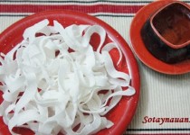 Cách làm mứt dừa thơm bùi béo ngậy đón Tết