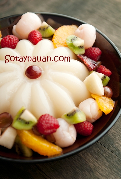 Thach rau cau hoa qua hanh nhan Sotaynauan.com 11 Thạch rau câu hoa quả mát lịm cho ngày nóng