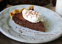 Cách làm bánh chocolate (Chocolate Pie)