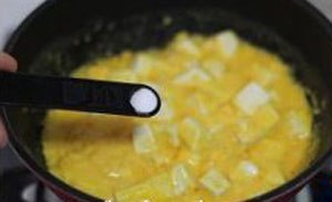 cách làm đậu phụ om trứng muối