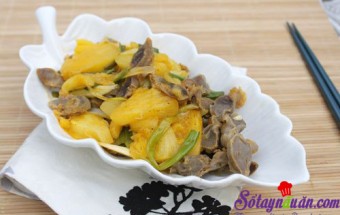 Nấu ăn món ngon mỗi ngày với Dứa (thơm), Chua chua mề gà xào dứa