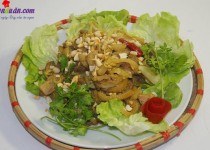Cách làm chân giò xào lăn ngon tại nhà