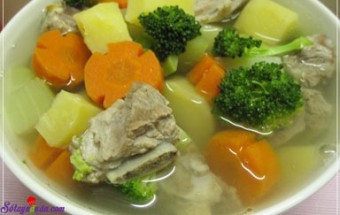 Nấu ăn món ngon mỗi ngày với Khoai tây, cách nấu canh sườn hầm thập cẩm 3