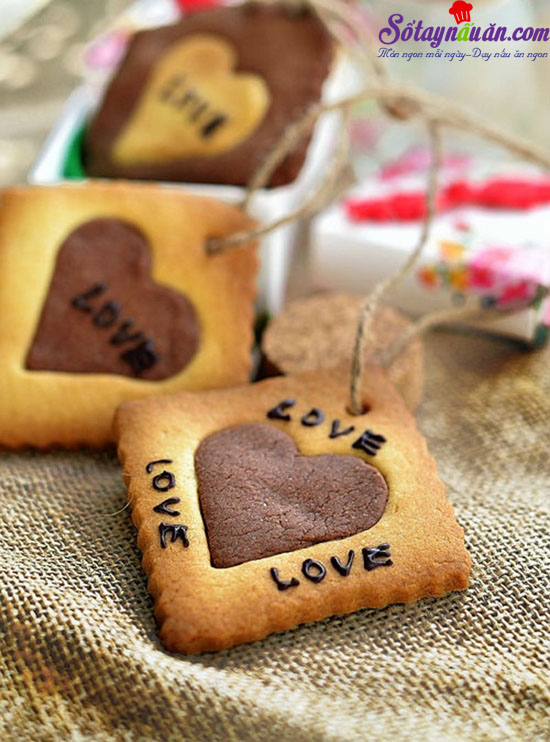 Cách làm bánh cookie trái tim cho ngày Valentine thêm ấm áp