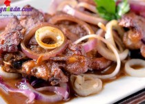Cách làm beefsteak phiên bản Philippines nhìn là muốn ăn