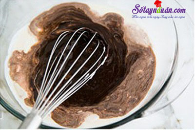 Cách làm bánh bông lan chocolate ngon mê mẩn 3