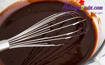 Cách làm bánh bông lan chocolate ngon mê mẩn 4