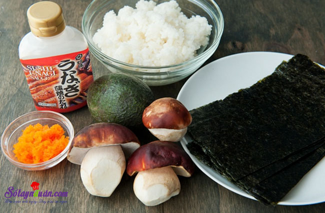 Làm sushi cuộn với nấm cực kì thơm ngon và giản đơn nguyên liệu
