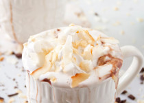 Cách làm whipped cream từ nước cốt dừa cực dễ