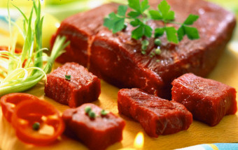 cơm ngon mỗi ngày, cách khử mùi hôi cho thịt 1