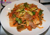 Lạ miệng với nộm bò kim chi – bạn đã thử?