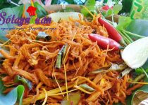 Cách làm khô gà lá chanh cực dễ tha hồ mà nhâm nhi