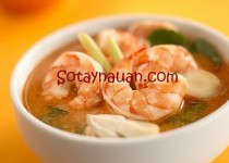 Canh tôm chua kiểu Thái