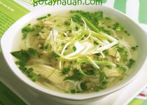 Phở gà thơm ngon chống ngán cho ngày Tết