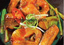 Cá kho chuối đưa cơm ngày lạnh