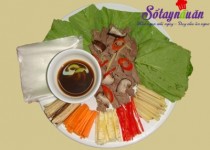 Cách làm thịt bò cuốn lá cải