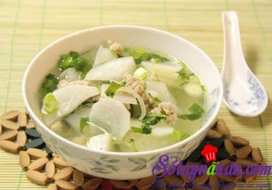 Món ngon cuối tuần, Hướng dẫn cách nấu canh củ cải trắng với thịt ngon ngọt thanh
