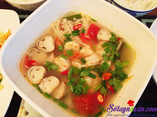 Nấu ăn món ngon mỗi ngày với Tôm sú (hoặc các loại tôm khác), Canh tôm chua kiểu Thái