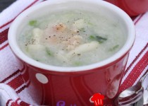 Cháo nấm tôm cho bé