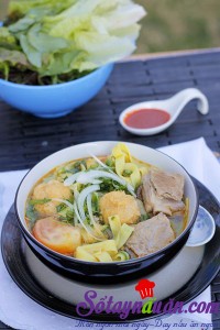 Món ngon cuối tuần, Mỳ chả cá sườn non