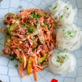Thịt bò trộn hành tây dưa chuột, Nộm ốc lạ miệng