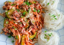 Nộm ốc lạ miệng
