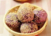Bánh rán khoai lang tím nhân đậu đen