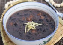 Chè hạt sen đậu đen