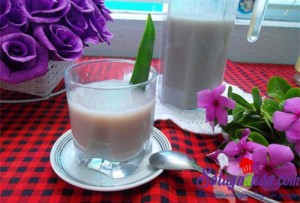 Khai vị tráng miệng, Sữa đậu đỏ thơm lừng