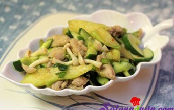 Nấu ăn món ngon mỗi ngày với Nấm, Thịt gà xào dưa chuột