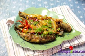 Món ăn Việt Nam, Cá bống kho củ kiệu