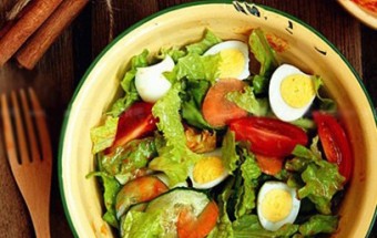 Món salad, Salad trứng cút