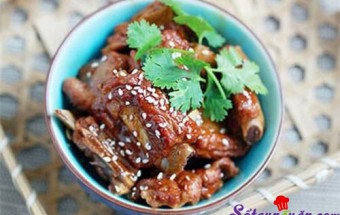 Nấu ăn món ngon mỗi ngày với Hành củ, Sườn rim mặn ngọt
