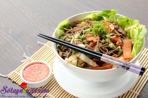 Món ăn Thái, Mỳ trộn salad Thái hấp dẫn