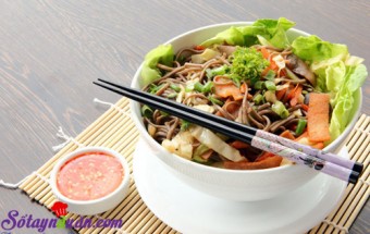 Món ăn Thái, Mỳ trộn salad Thái hấp dẫn