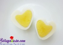 Tạo hình trái tim cho trứng