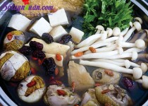 Lẩu gà dừa xiêm cho mùa đông lạnh
