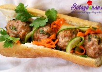 Bánh mì kẹp xíu mại thơm ngon