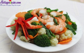 trắng, bông cải xanh xào tôm