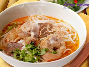 Món ăn Việt Nam, Hướng dẫn cách nấu bún bò Huế ngon tại nhà chuẩn hương vị