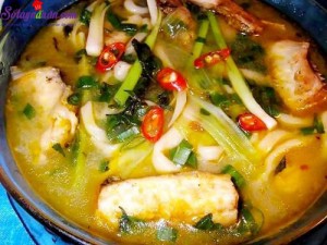 Món ăn Việt Nam, cá nấu dọc mùng