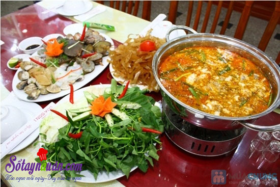 Canh tôm chua cay kiểu Thái, lẩu hải sản 3