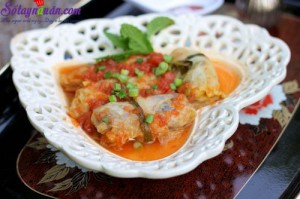 Món ăn miền Nam, bắp cải cuộn thịt sốt cà chua 6