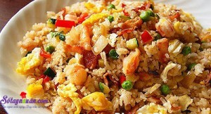 Món ngon mỗi ngày, Hướng dẫn cách làm cơm chiên ngũ sắc ngon tại nhà