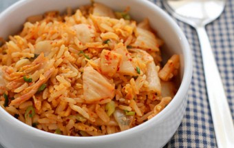 Nấu ăn món ngon mỗi ngày với Hành khô, cơm rang kim chi 1