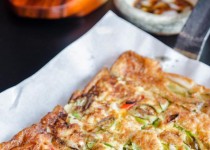 Cách làm món bánh xèo hải sản Hàn Quốc
