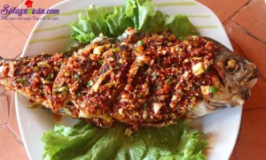 Món ăn miền Trung, cá chiên giòn 3