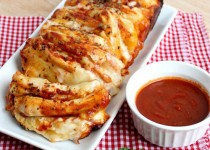 Cách làm pizza xé lớp thơm ngon hấp dẫn