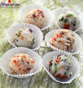 Món ngon cuối tuần, cách làm viên cơm nắm tay Jumeok Bap 8
