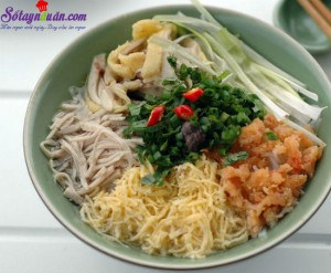Món ăn miền Trung, cách nấu bún thang 7